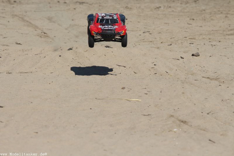 Traxxas Slash am Rhein mit Bernd26.7.15   HP  33