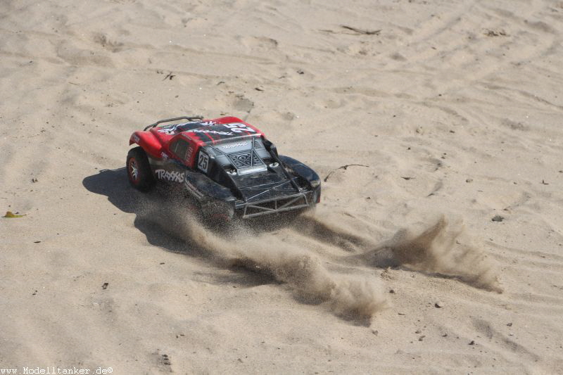 Traxxas Slash am Rhein mit Bernd26.7.15   HP  13