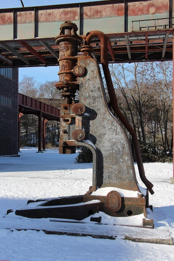 Zollverein   mit Schnee   2021  HP 6