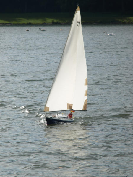 Segeln am Decksteiner Weiher am 3.10.2013   HP 007