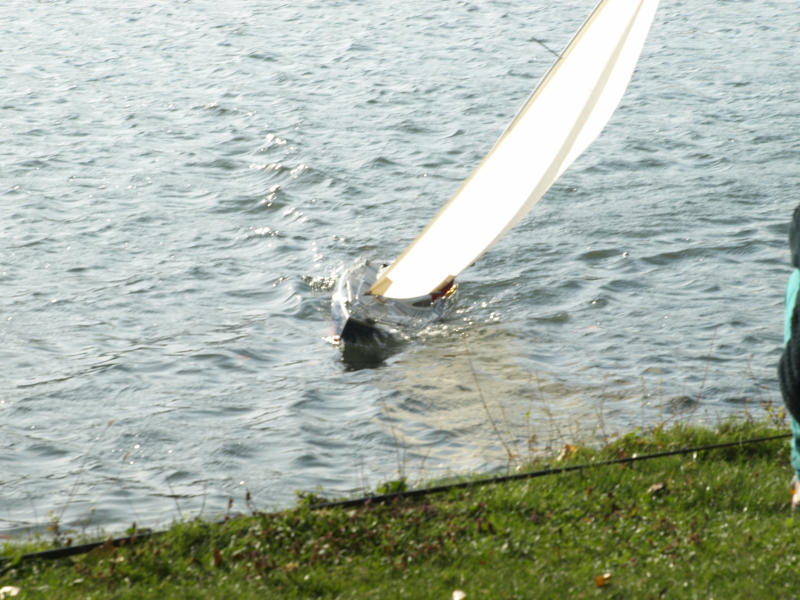 Segeln am Decksteiner Weiher am 3.10.2013   HP 013