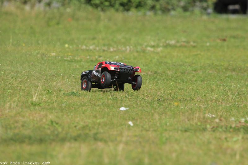 Traxxas Slash  HP  15