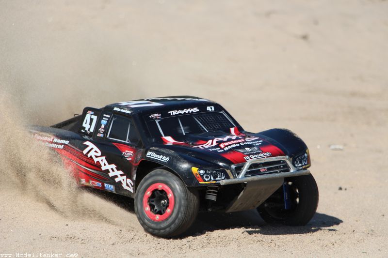 Traxxas Slash am Rhein mit Bernd26.7.15   HP  11