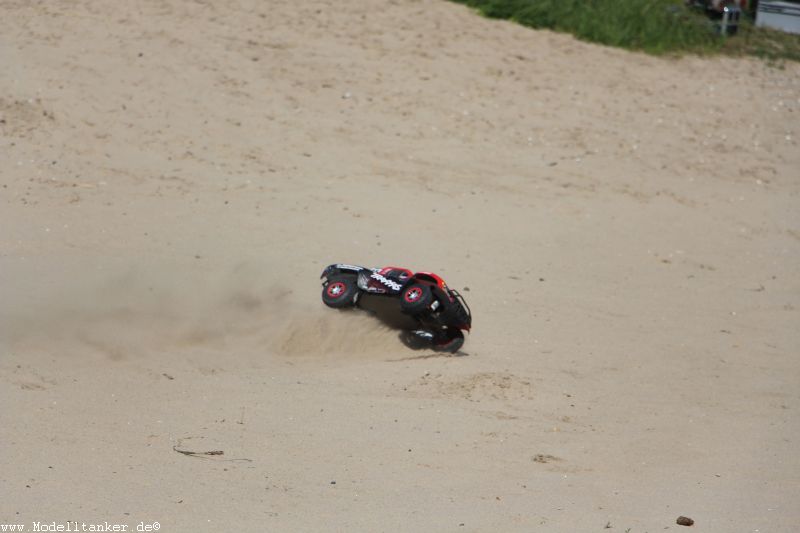 Traxxas Slash am Rhein mit Bernd26.7.15   HP  12