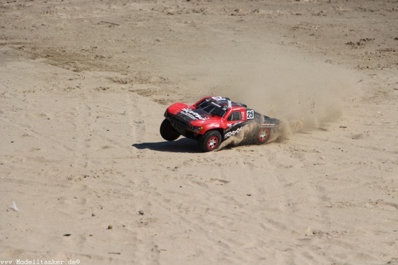 Traxxas Slash am Rhein mit Bernd26.7.15   HP  18