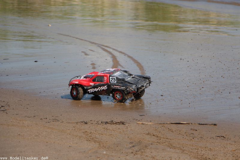 Traxxas Slash am Rhein mit Bernd26.7.15   HP  19