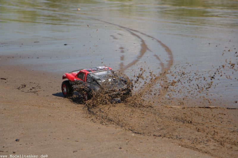 Traxxas Slash am Rhein mit Bernd26.7.15   HP  20