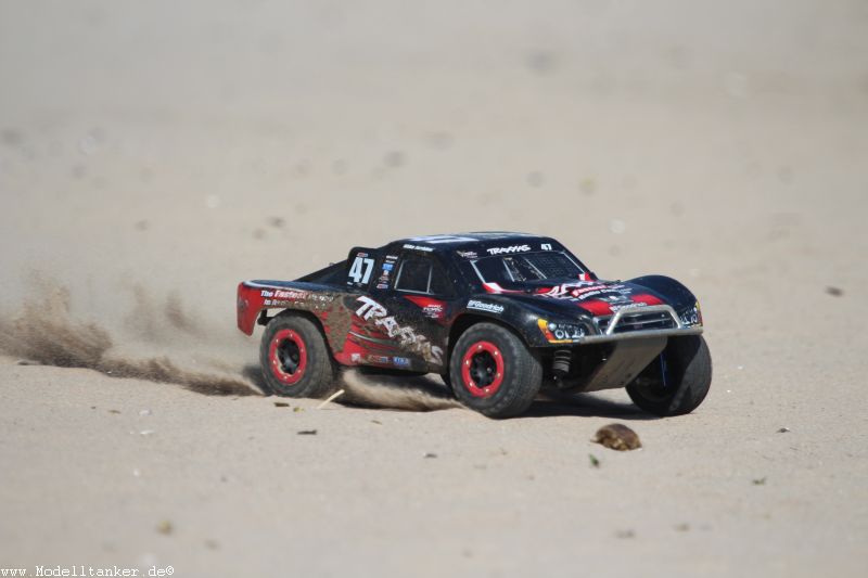 Traxxas Slash am Rhein mit Bernd26.7.15   HP  24