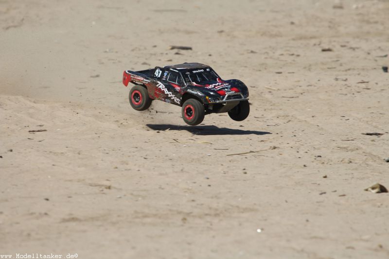 Traxxas Slash am Rhein mit Bernd26.7.15   HP  36